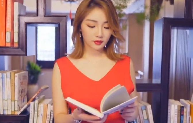 胯下小秘書的呻吟
